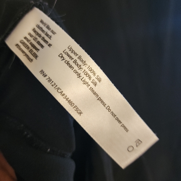Eileen Fisher Silk Sleeveless Tunic Tank Top - Picture 6 of 13